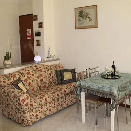 Beautiful House By Marcos Apartment