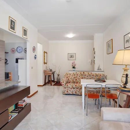 Beautiful House By Marcos Apartment